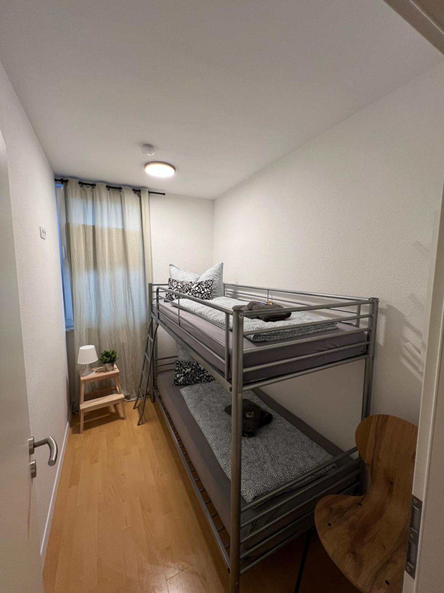 Apartment Humboldt 3 Schlafzimmer,Wifi, Netflix Parken, Terrasse, Klimatisiert, Naehe Zentrum جينا المظهر الخارجي الصورة