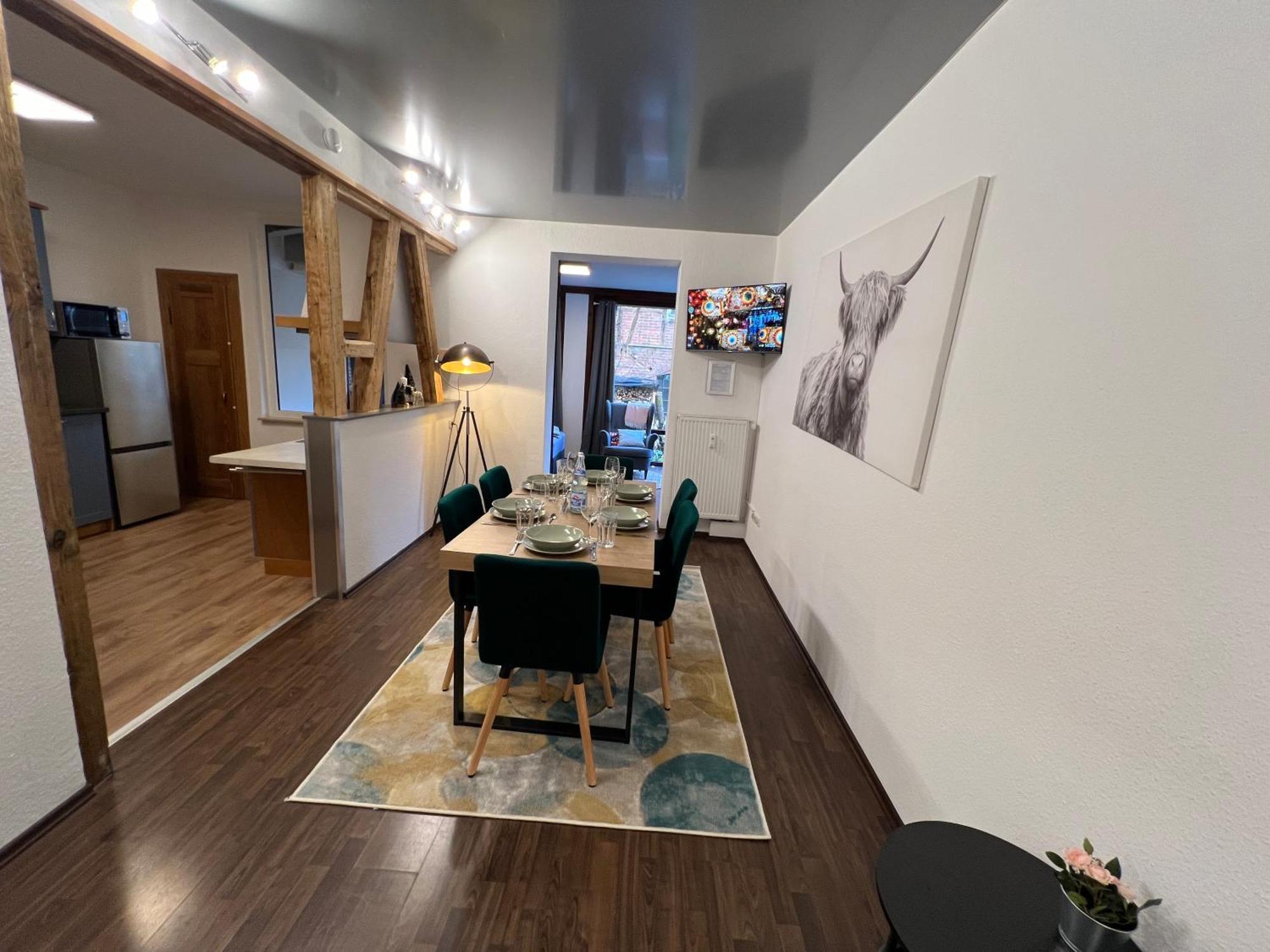 Apartment Humboldt 3 Schlafzimmer,Wifi, Netflix Parken, Terrasse, Klimatisiert, Naehe Zentrum جينا المظهر الخارجي الصورة