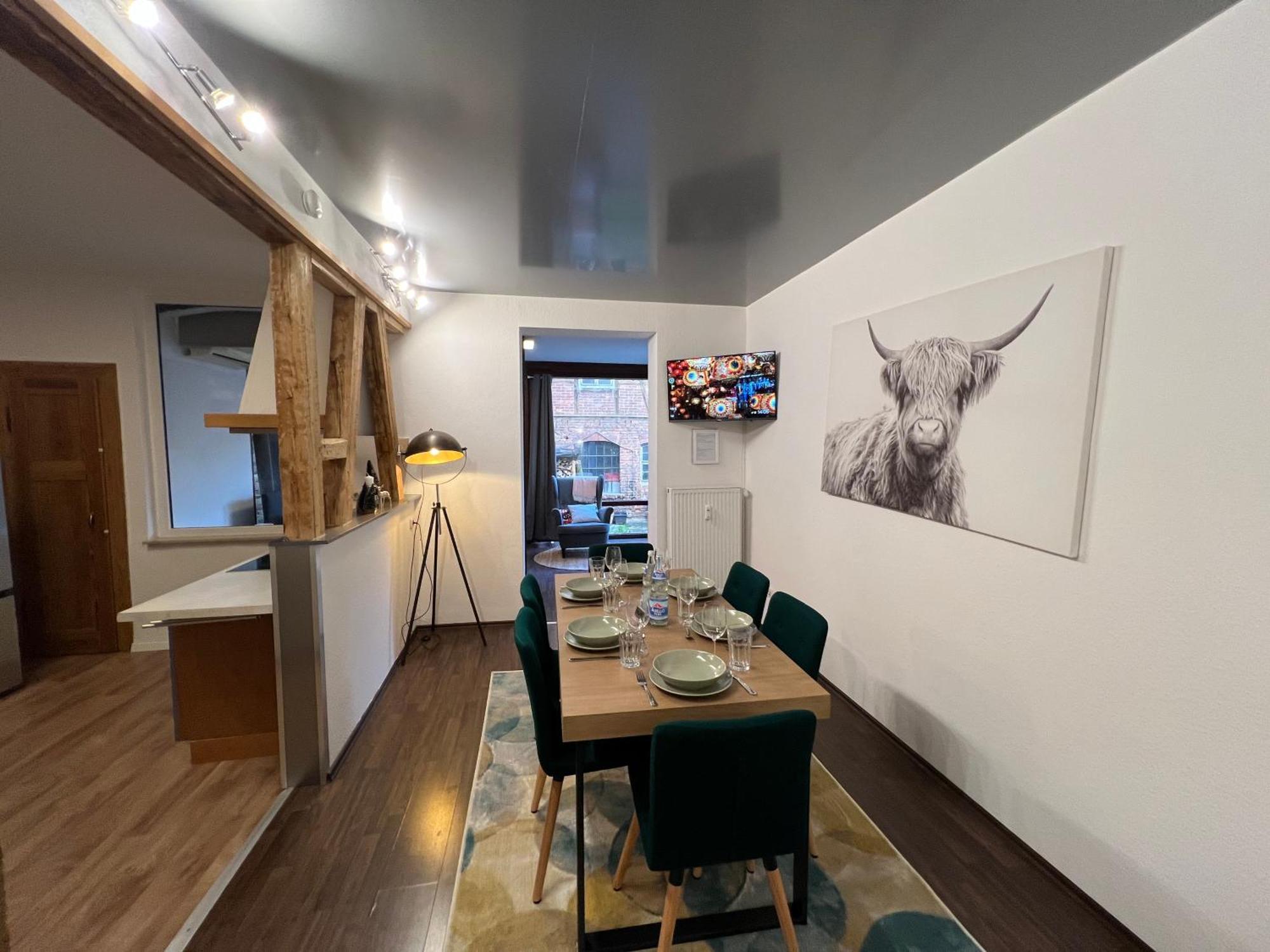 Apartment Humboldt 3 Schlafzimmer,Wifi, Netflix Parken, Terrasse, Klimatisiert, Naehe Zentrum جينا المظهر الخارجي الصورة