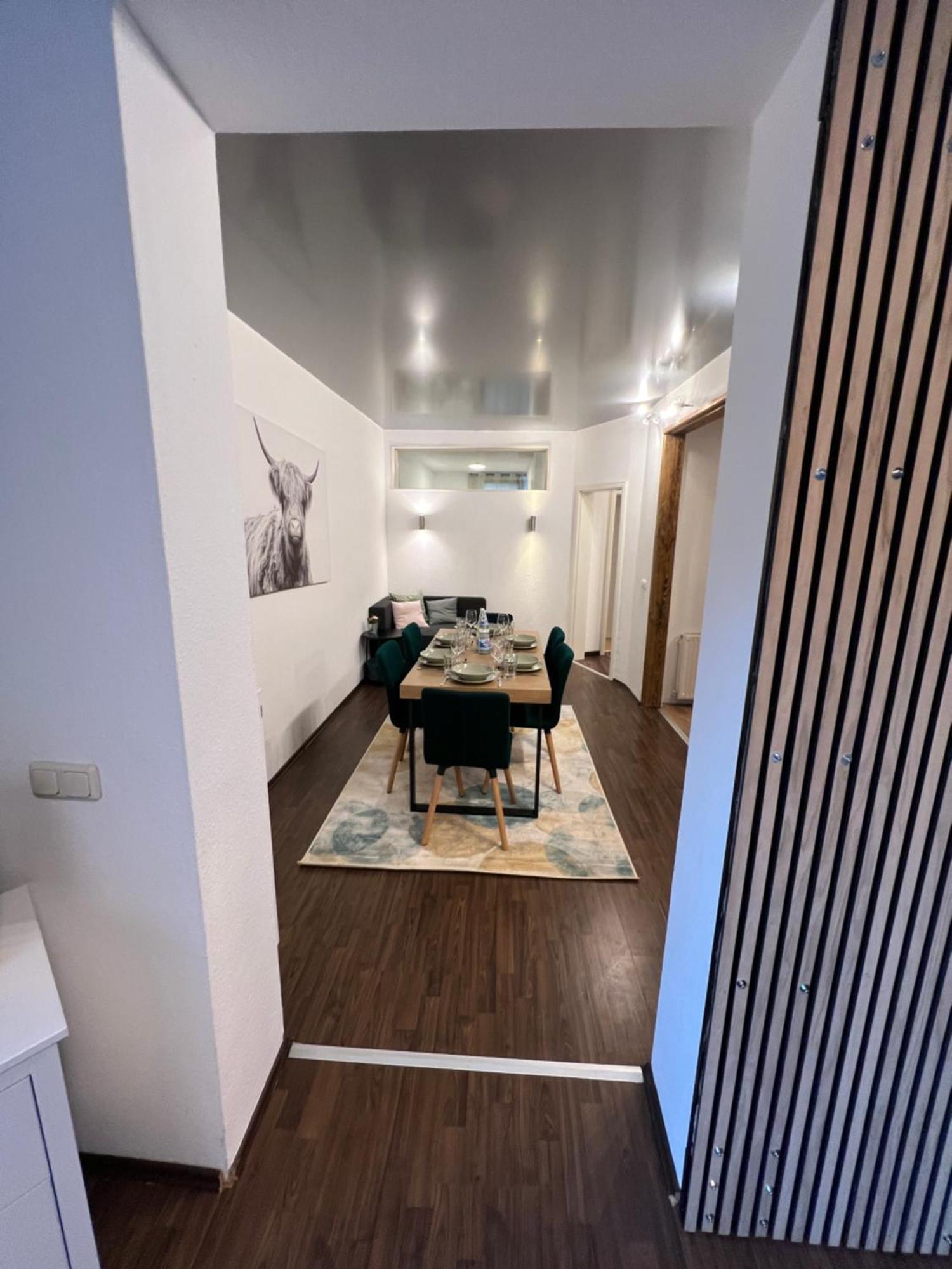 Apartment Humboldt 3 Schlafzimmer,Wifi, Netflix Parken, Terrasse, Klimatisiert, Naehe Zentrum جينا المظهر الخارجي الصورة