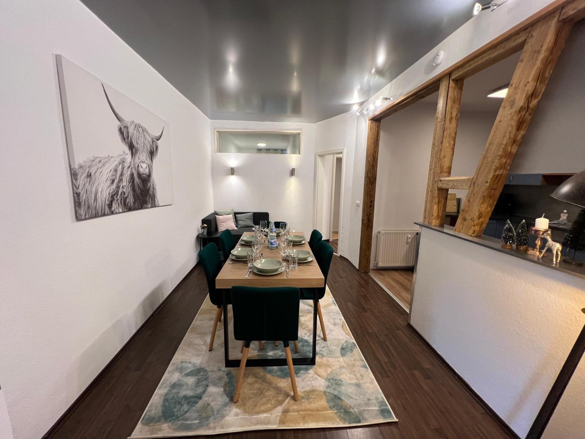 Apartment Humboldt 3 Schlafzimmer,Wifi, Netflix Parken, Terrasse, Klimatisiert, Naehe Zentrum جينا المظهر الخارجي الصورة